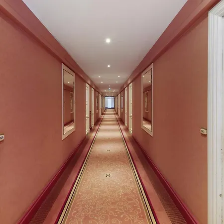 Apartment Palais Miramar - & B31 - Croisette Emplacement Unique - 20m - Wifi - Clim *